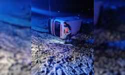 Şanlıurfa’da ambulans şarampole devrildi