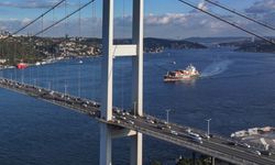 İstanbul Boğazı'nda gemi trafiği geçici olarak askıya alındı