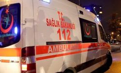 İki otomobil kafa kafaya çarpıştı: 1 ölü, 4 yaralı