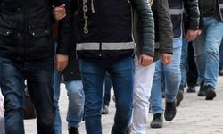 İzmir'de FETÖ operasyonu kapsamında eş zamanlı baskın