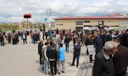 Ağrı'dan 175 hacı adayı kutsal topraklara uğurlandı