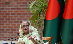 Bangladeş, devrik başbakan Hasina’nın partisinin faaliyetlerini yasakladı