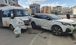 Batman'da maddi hasarlı trafik kazası