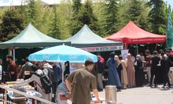Bingöl Üniversitesi öğrencilerinden Gazze yararına kermes 