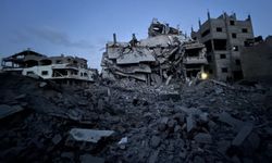 Gazze Şeridi'nde şehit sayısı 52 bin 535'e yükseldi