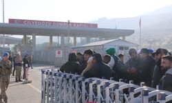 İçişleri Bakanı Yerlikaya: 9 Aralık'tan itibaren 250 bin Suriyeli ülkesine döndü