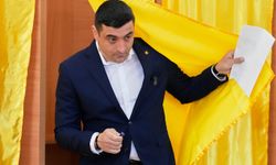 Romanya’da cumhurbaşkanlığı seçimi ikinci tura kaldı 