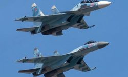 Rus Su-30 savaş uçakları Belarus'taki askeri üsse ulaştı