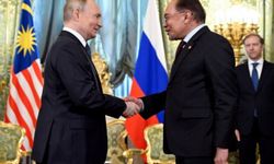 Rusya Devlet Başkanı Putin ile Malezya Başbakanı İbrahim görüştü