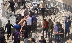 Şiddetli bombardıman altındaki Gazze'nin kuzeyinde sistematik yıkım başladı