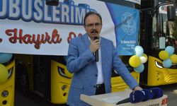 Siirt Belediyesi filosuna 14 yeni otobüs ve 1 tıbbi atık aracı katıldı
