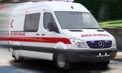 Ticari taksi ile otomobil çarpıştı: 7 yaralı