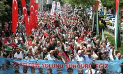 Özgür Filistin için on binler İstanbul'da yürüdü
