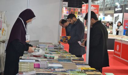 22'nci Uluslararası Bursa Kitap Fuarı kapılarını açtı