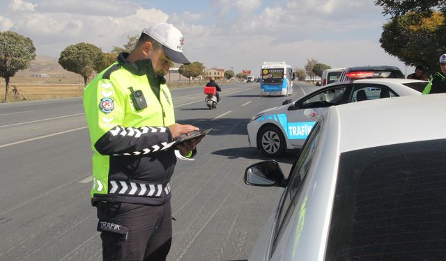 1 Ocak'tan bu yana 850 bin hız ihlali tespit edildi