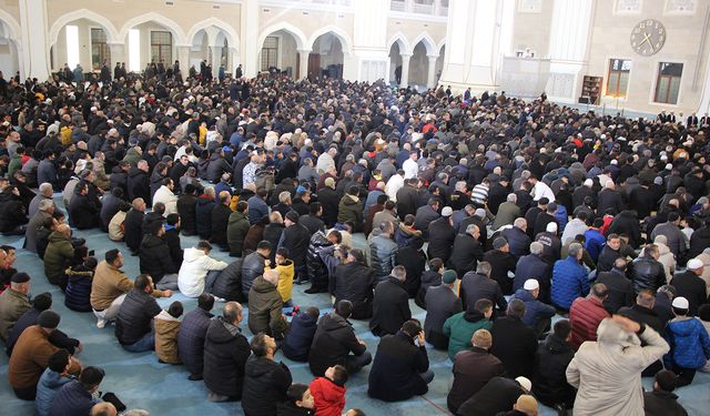 Berat Gecesi Gaziantep'te dualarla ihya edildi