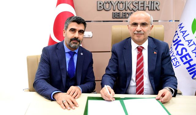 Büyükşehir Belediye Başkanı Er: Emeğin hakkını vermek boynumuzun borcudur