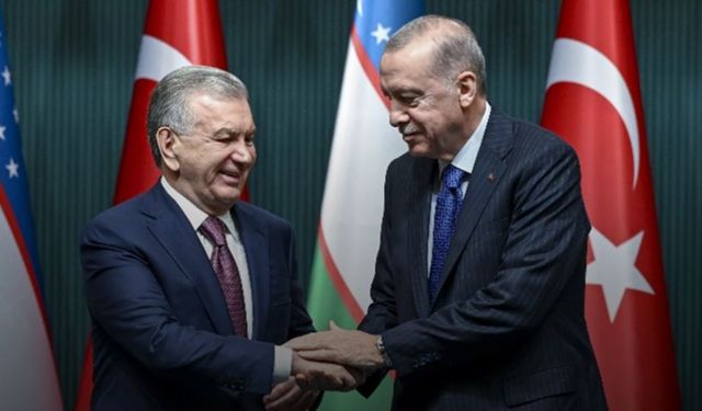 Cumhurbaşkanı Erdoğan, Özbekistan Cumhurbaşkanı Mirziyoyev ile görüştü