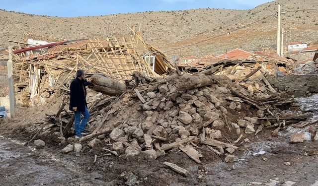 Depremzede yetiştiricilere faizsiz ahır kredisi desteği