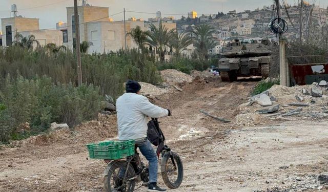 İşgal ordusu Tulkarm'a saldırılarını 29'uncu günde sürdürüyor