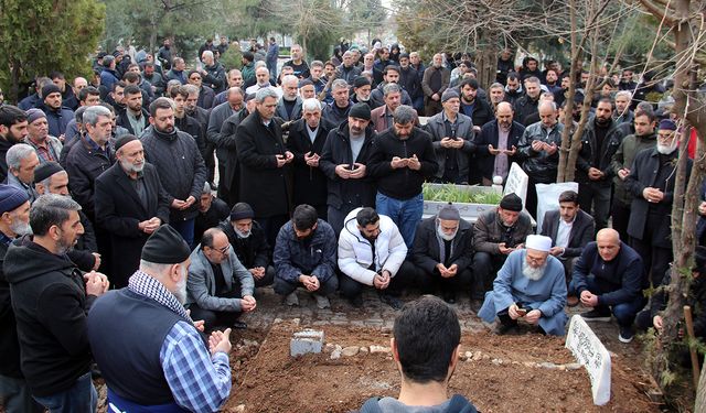 Kazada vefat eden Vahide Güneş Ana Diyarbakır'da defnedildi