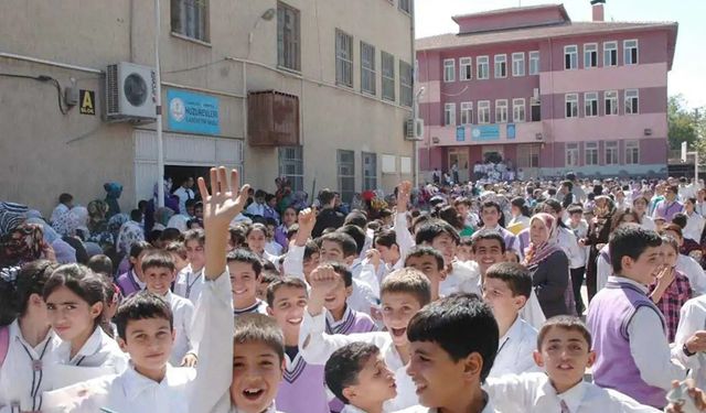 Okullarda ikinci dönem bugün başlıyor