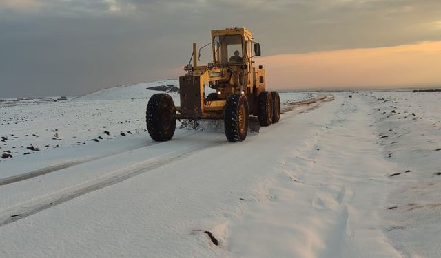 Şanlıurfa’da kar nedeniyle kapanan yollar ulaşıma açıldı