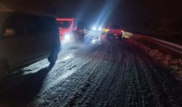 Siirt'te 84 köy ve mezra yolu ulaşıma kapandı