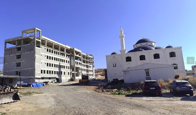 Tevhid ve Sabır Külliyesi’nde inşaat çalışmaları devam ediyor