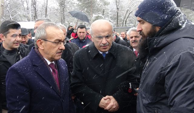 Vali Yavuz: Depremin yaralarını sarmak için herkes kararlılıkla çalışıyor