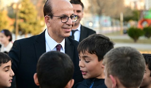 Belediye Başkanı Geçit, 'İlk orucum ilk iftarım' etkinliğinde çocuklarla buluştu