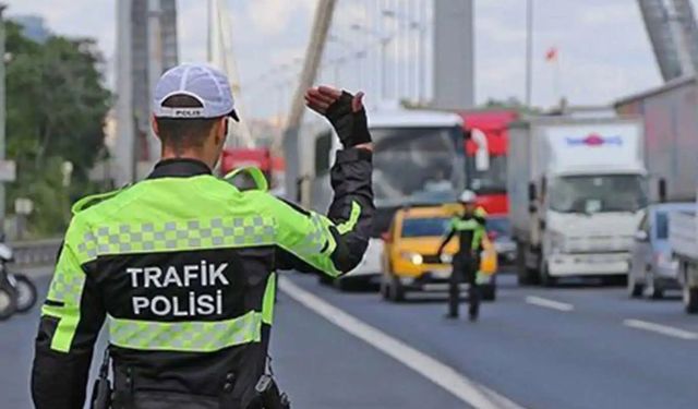 İstanbul'da trafik önlemleri genişletildi: Bazı yollar trafiğe kapatıldı