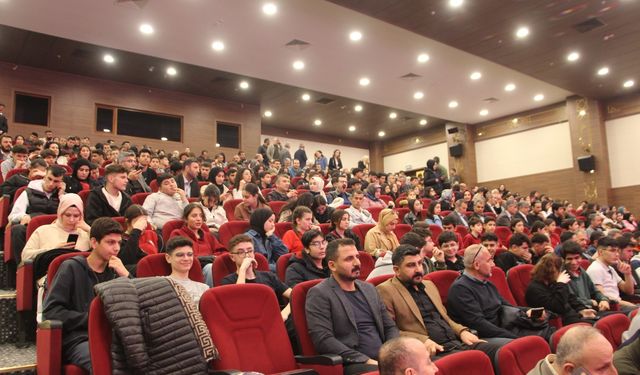 Mardin'de İstiklal Marşı programı düzenlendi