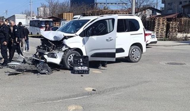 Ordu'da öğrenci servisi ile ticari araç çarpıştı: 10 yaralı