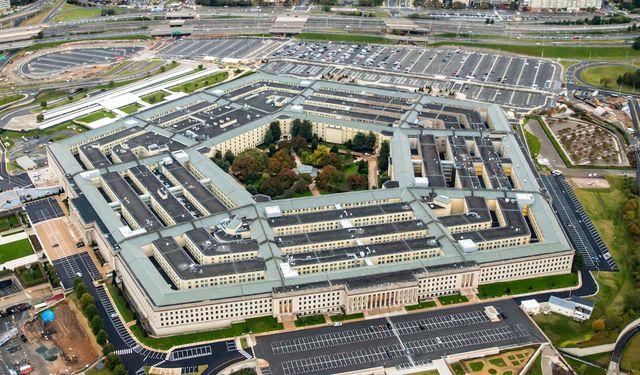 Pentagon sivil personelini 50 bin kişi azaltacak