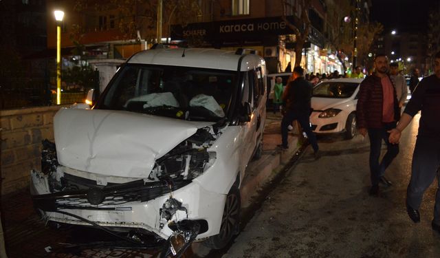 Siirt’te trafik kazası: 2 yaralı