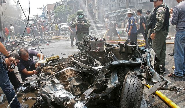 Tayland'da silahlı ve bombalı saldırı: 5 ölü, 13 yaralı