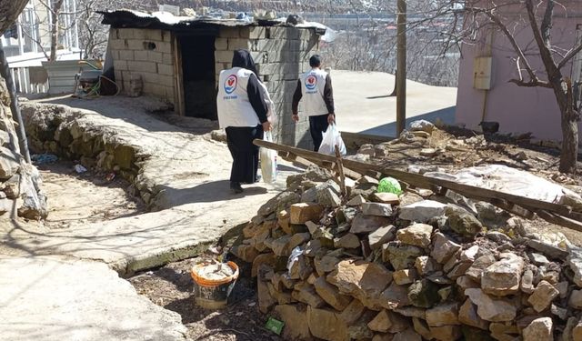 Yetimler Vakfı'ndan Bitlis’te Ramazan yardımı