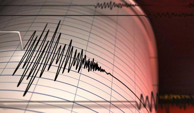 İstanbul'da 4,1 büyüklüğünde yeni deprem