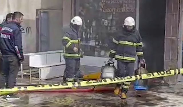 Adıyaman’da mutfak tüpünden çıkan yangın iki iş yerini kül etti