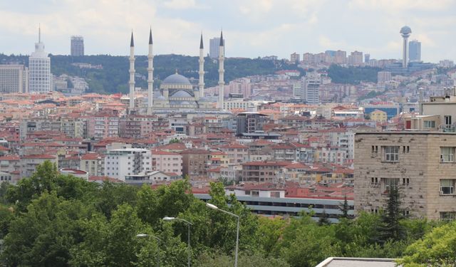 Ankara'da hissedilen deprem korkuttu