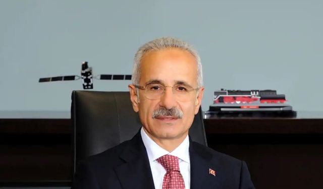Bakan Uraloğlu: Çocuklarımızı dijital dünyanın risklerinden koruyacağız