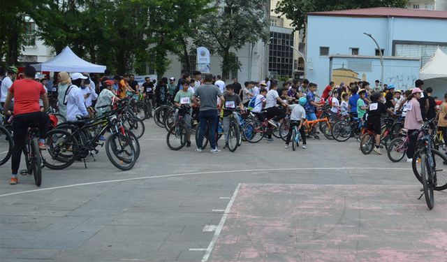 "Bisikletin Yaşı Yok, Sen de Katıl!" etkinliğine yoğun ilgi