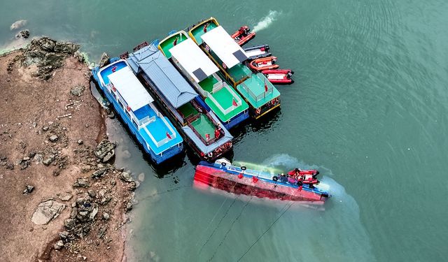 Çin'de teknelerin alabora olması sonucu on kişi öldü