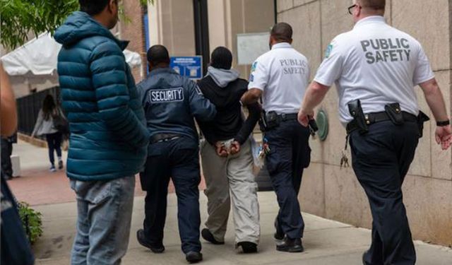 Columbia Üniversitesinde Gazze'ye destek gösterisi: 70 gözaltı