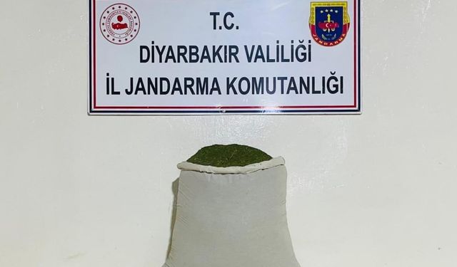 Diyarbakır'da 77 kilogram toz esrar ele geçirildi