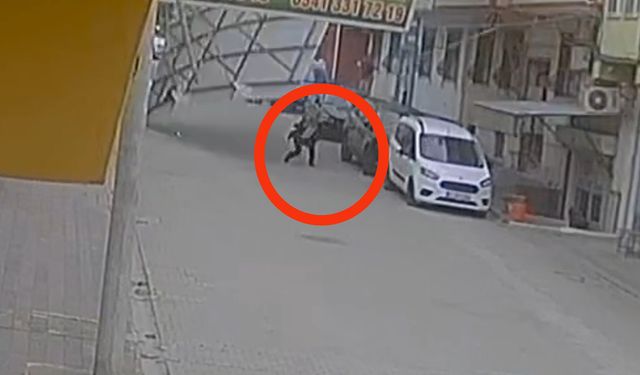 Diyarbakır'da çatının uçması kameraya farklı bir açıdan yansıdı