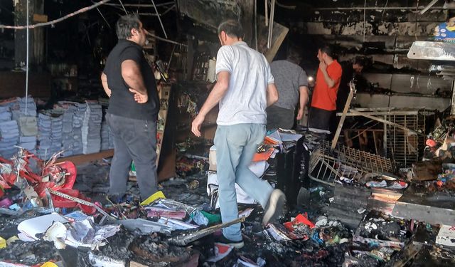 Diyarbakır'da kırtasiyede yangın paniği