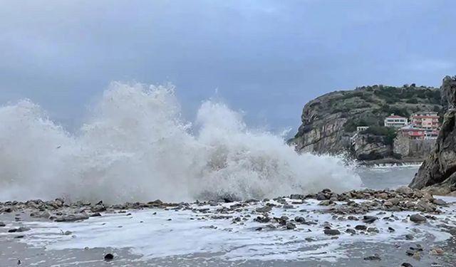 Doğu Karadeniz'de fırtına uyarısı