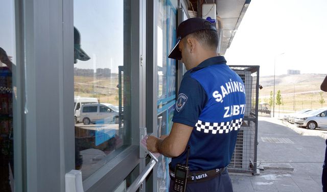 Gaziantep'te tarihi geçmiş ürün satan bir zincir market ve bir kantin kapatıldı